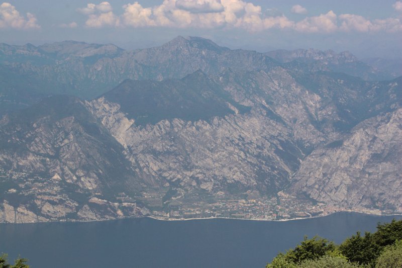 limonesulgarda.jpg